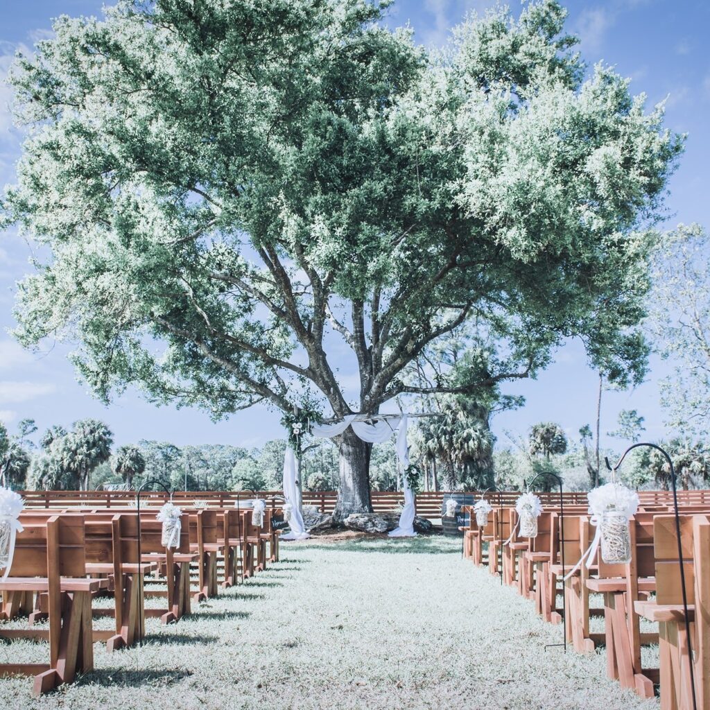 Palm Beach wedding venue outdoor ceremony